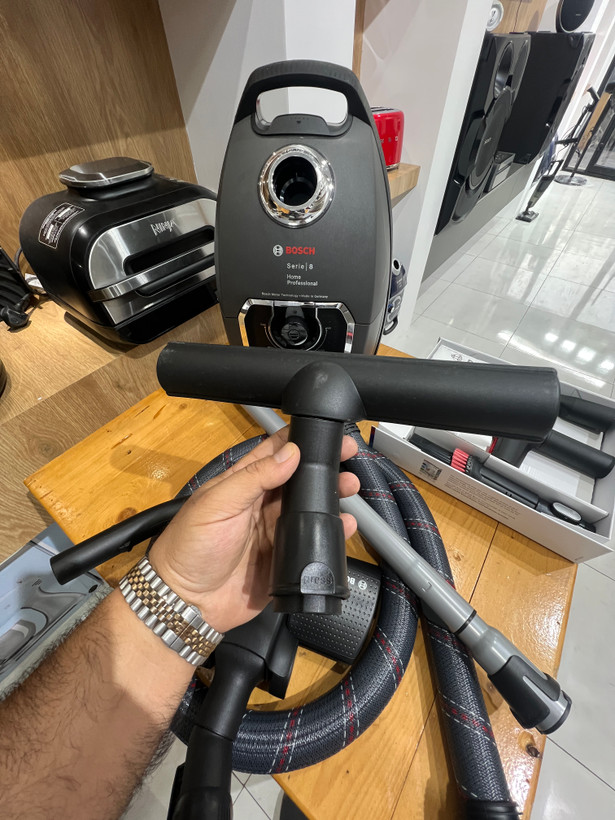 جارو برقی بوش مدل 8PRO5 ساخت آلمان