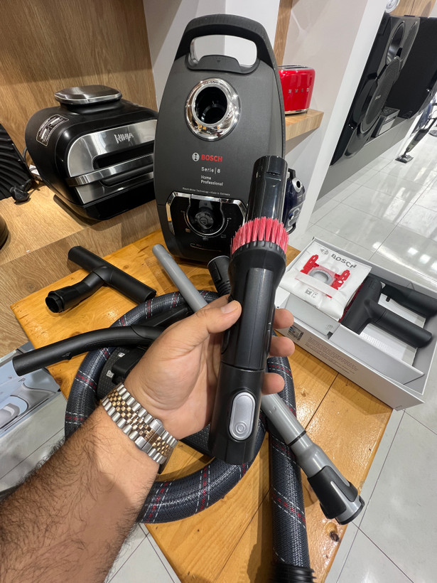 جارو برقی بوش مدل 8PRO5 ساخت آلمان